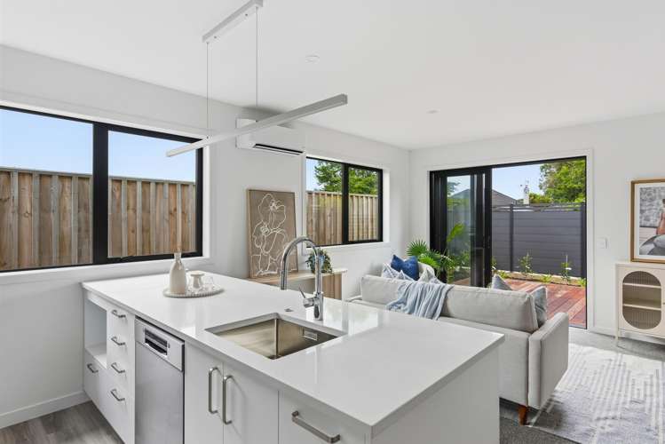 2/19 Clark Street Levin_9