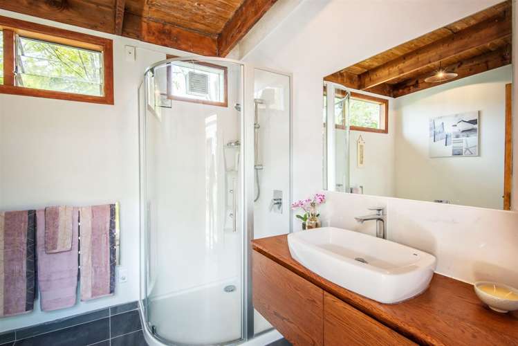 133 Woodlands Park Road Titirangi_11