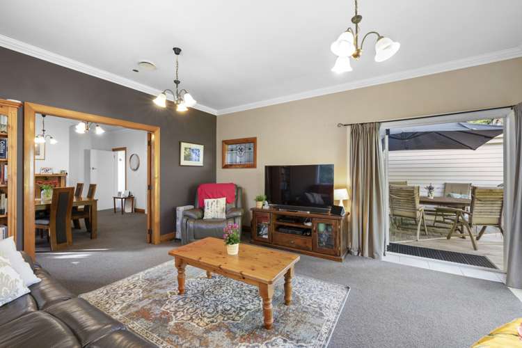 15 Burns Street Westown_5