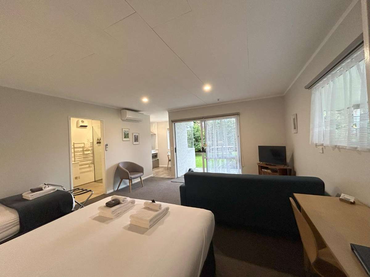 A cosy retreat tucked away from the hustle 5