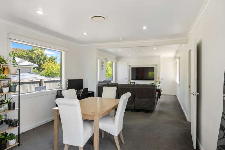 128 Gilberthorpes Road Hei Hei_5