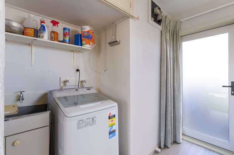 2/12 Bayswater Crescent Bromley_13