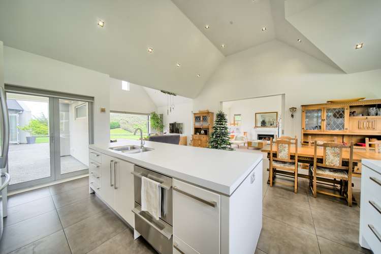 71 Kirton Drive Riverstone Terraces_5