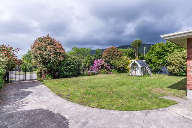 27 Rewarewa Crescent Waikanae_1