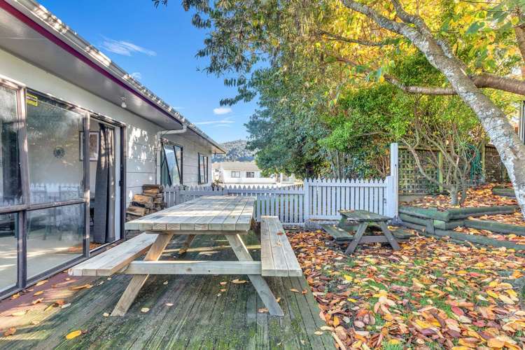 4 Goldie Street Pukehangi_11