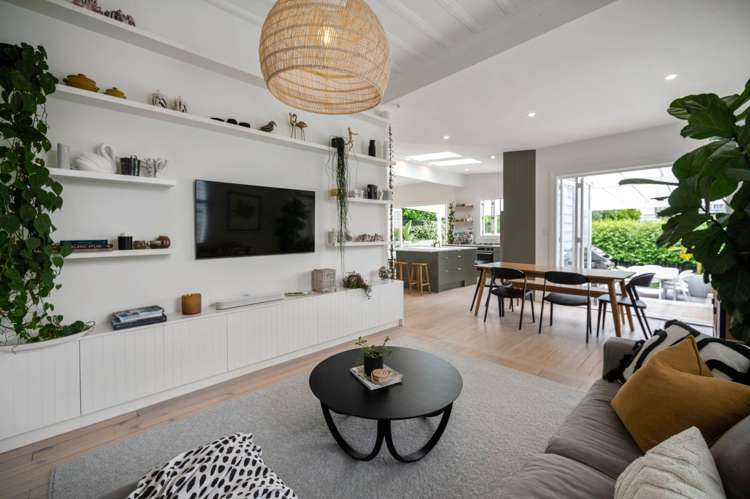 27 Shoal Bay Road Devonport_10