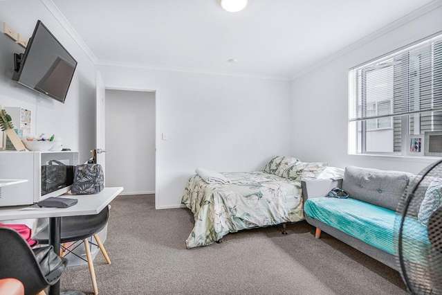 Studio Room for rent