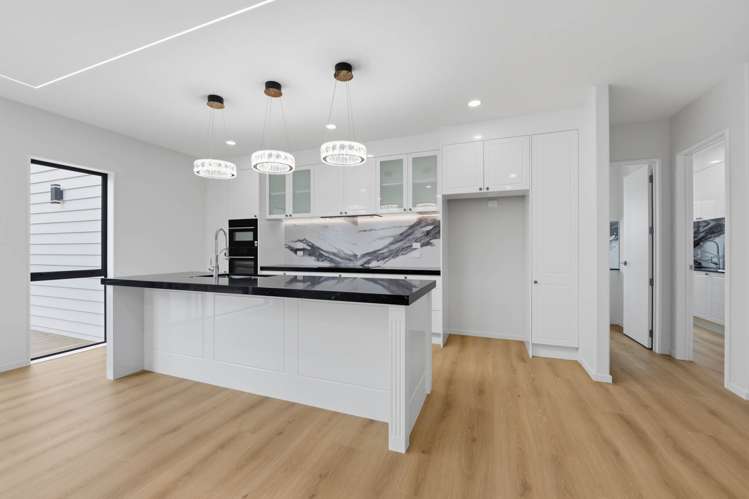 4 Mill Hill Close Flat Bush_24