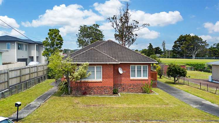 20 Nile Road Kelston_19