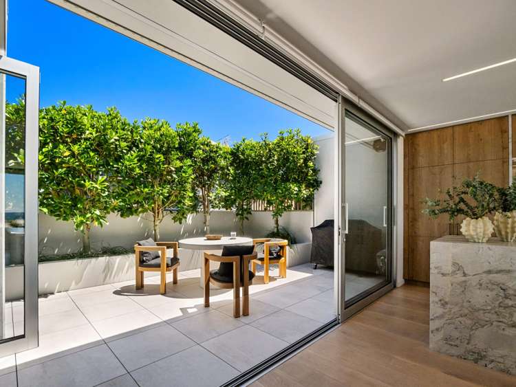 7 Surf Road Mt Maunganui_16