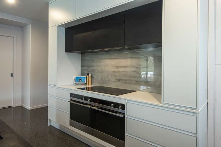 49c Vale Road Riverside_7