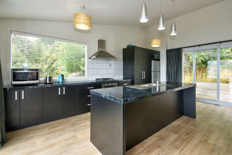 8a Moss Lane Fernhill/Sunshine Bay_8