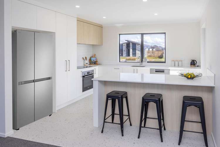 6 Pukaki Place_1