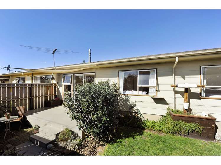 2/11 Lichfield Street Stoke_12