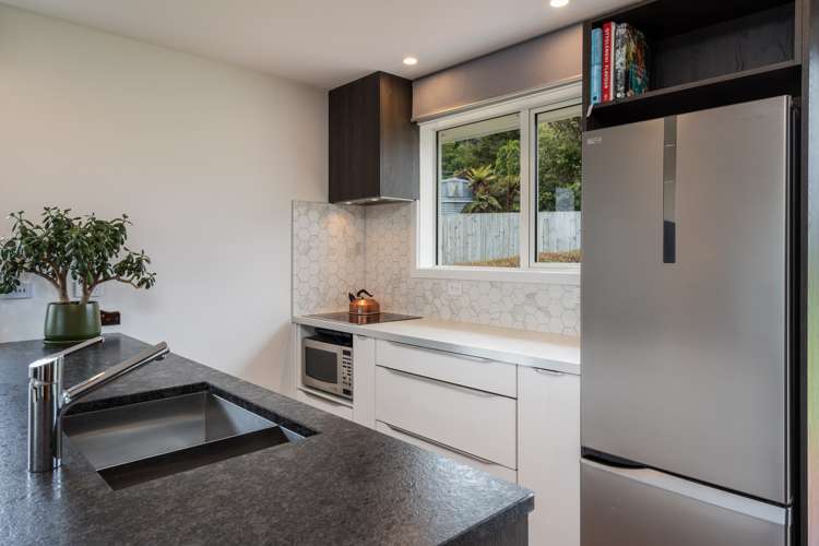 25 Gilkison Street Halfway Bush_7