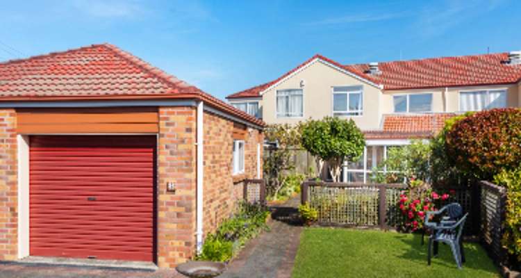 2/139 Connell Street_0