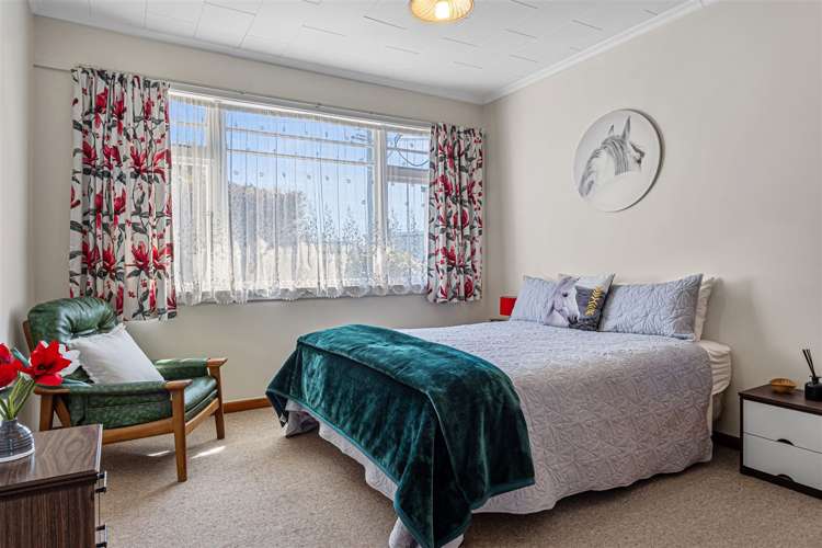 1/62 Bassett Street Burwood_8