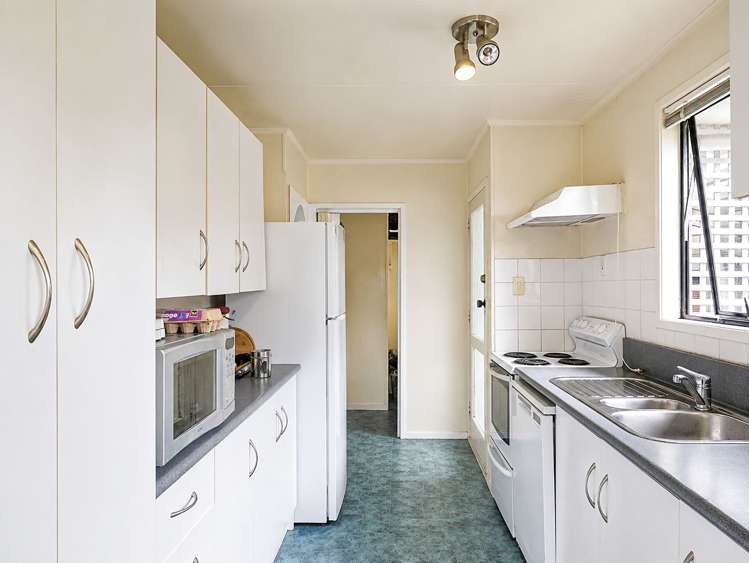 6 Luke Place Fairy Springs_10