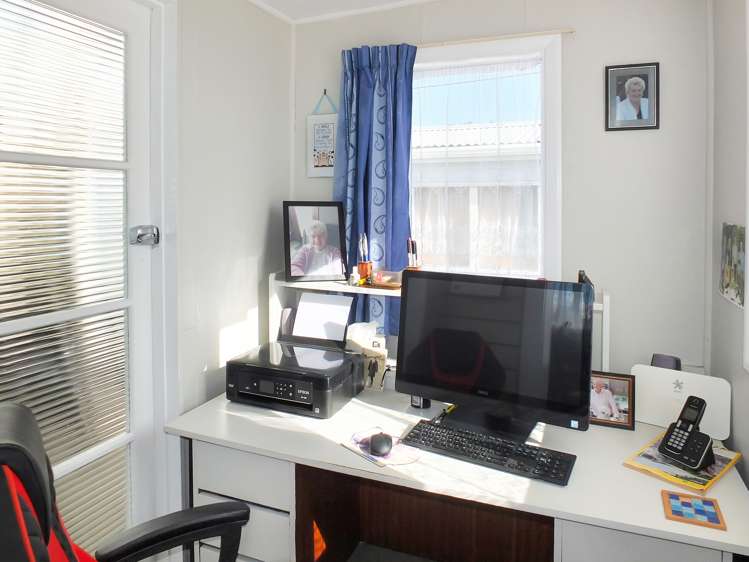 8 Jenks Street Foxton_24