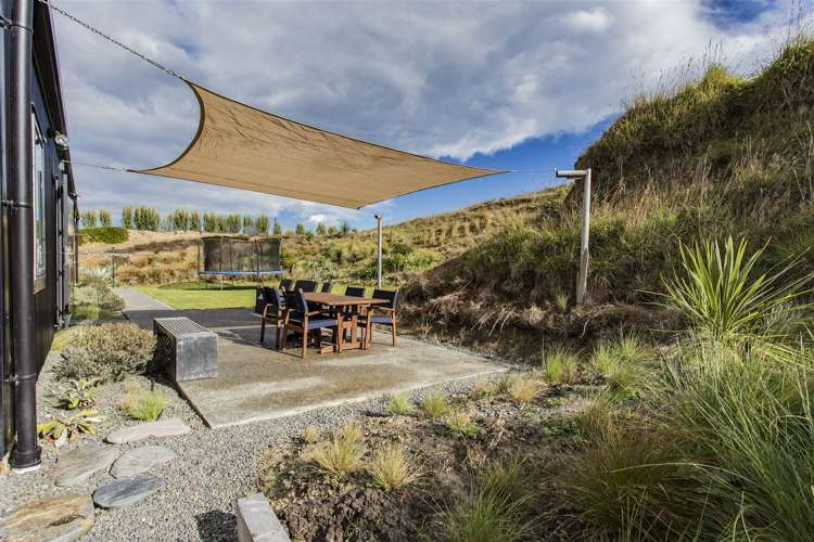 2/285 Maskells Road Balcairn_16