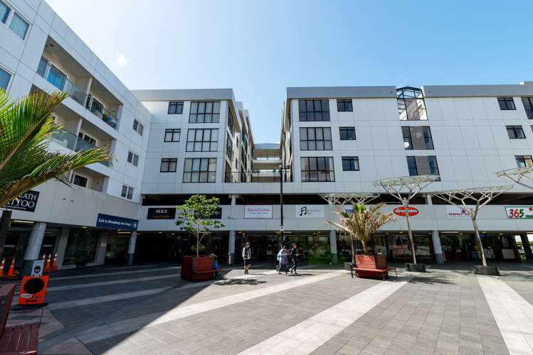 D502/176 Broadway Newmarket_23