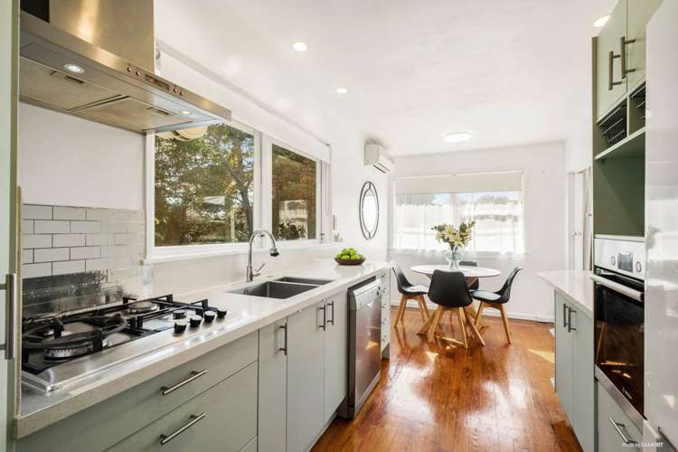 1/1a Hatherlow Street Glenfield_5