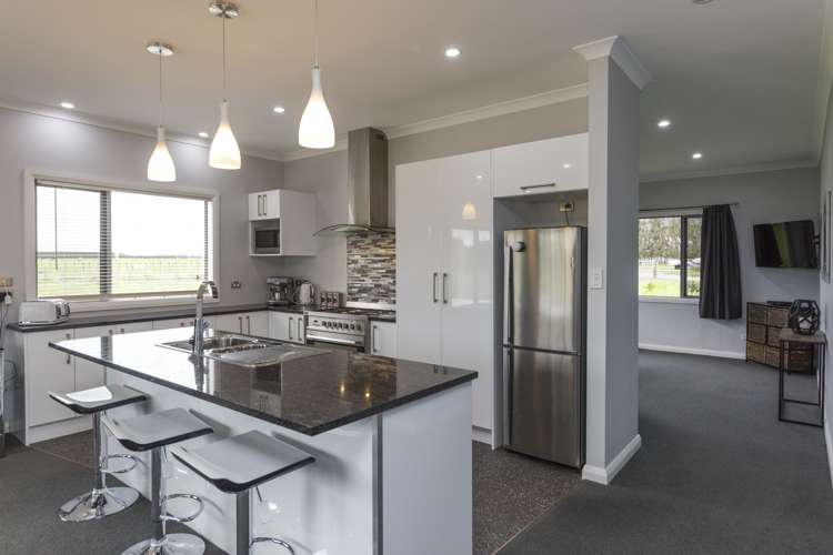 161 Spur Road West Feilding_2