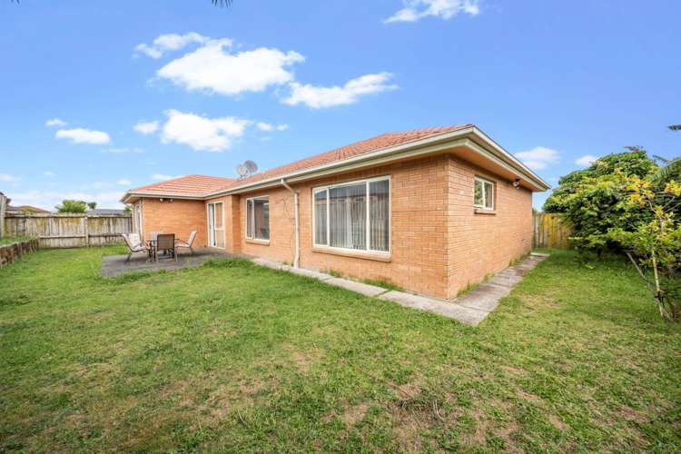 8 Derryveagh Lane Manurewa_2