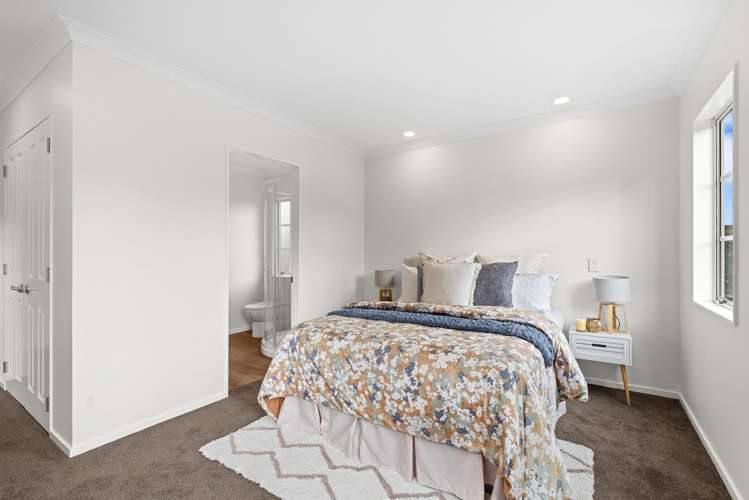 14 Olliver Grove Waikanae Beach_13