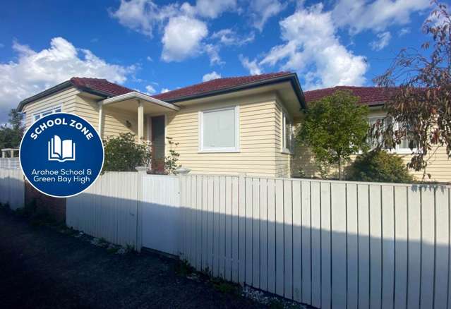 Spacious Family Home in Prime Arahoe Road Location