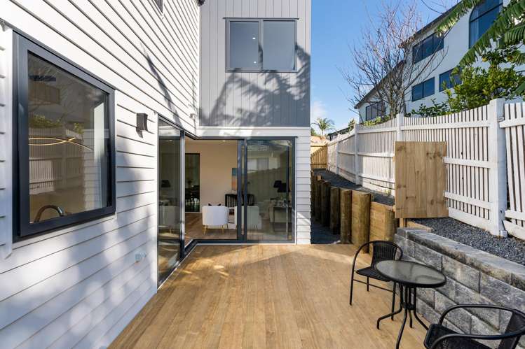 2/32 Caversham Drive Torbay_21