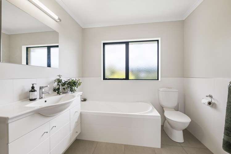 203 Heta Road Merrilands_24