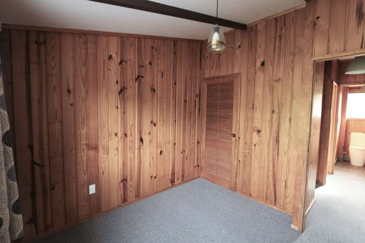 10 Upland Road Huia_17