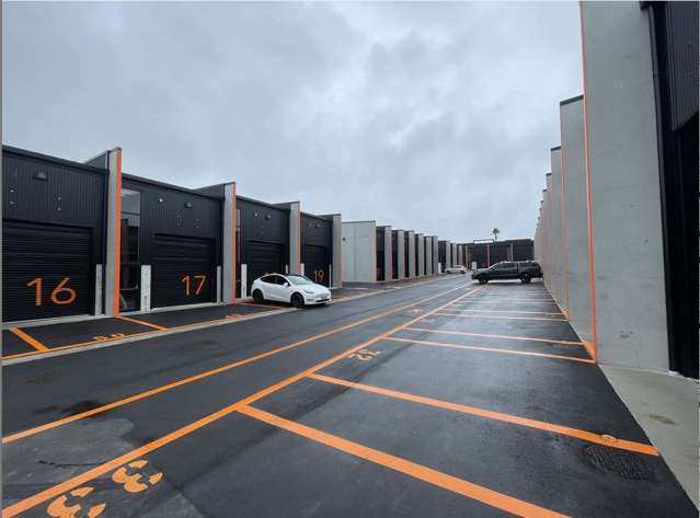 15/90a Hobsonville Road Hobsonville_1