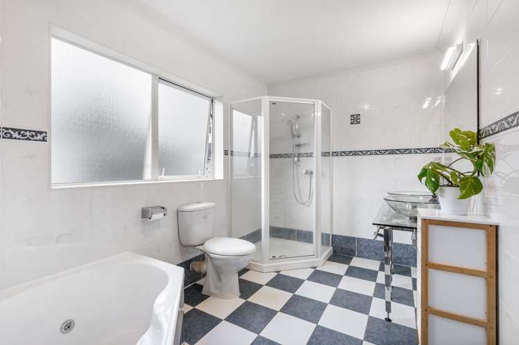 18 Tollana Road Waitakere_22