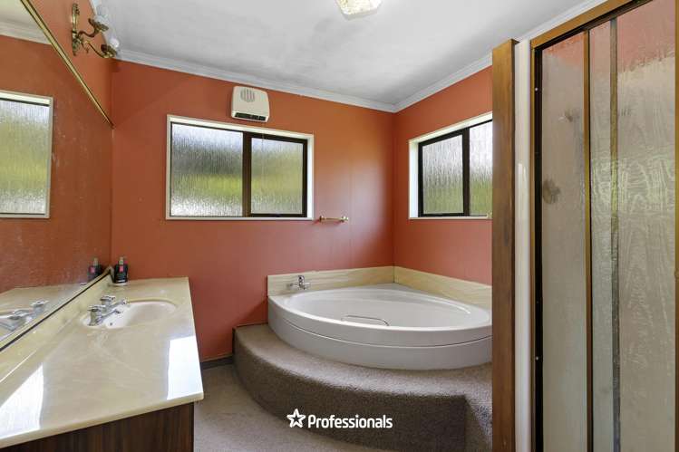 2 Lady Bell Grove Lowry Bay, Eastbourne_15