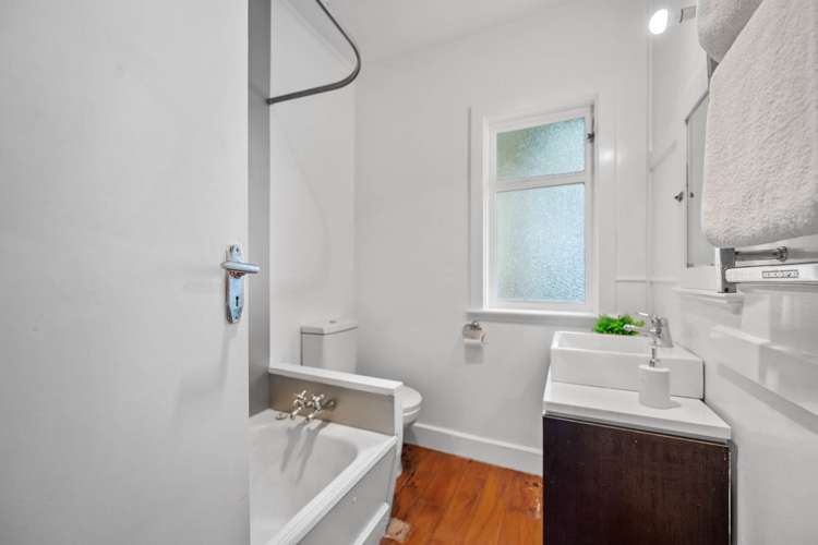 79 Ngataringa Road Devonport_19