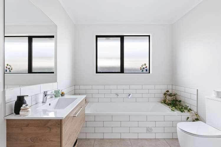 15 Godwit Lane Welcome Bay_11