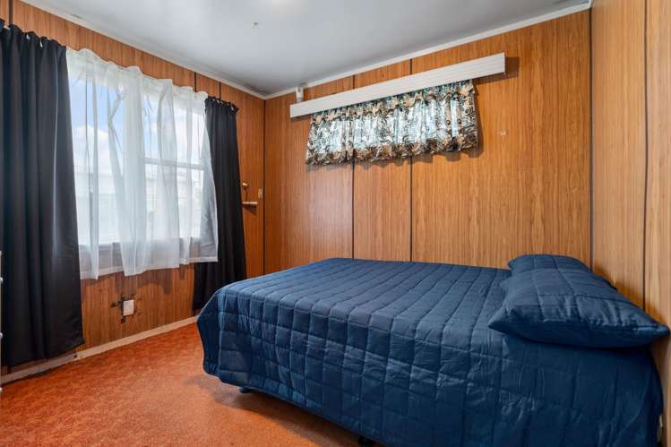 18 Sandra Avenue Otara_11