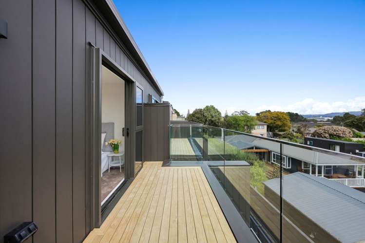 10-17/4 Springbank Lane Te Atatu Peninsula_21