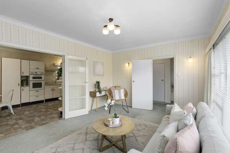 214 Waddington Drive Naenae_7