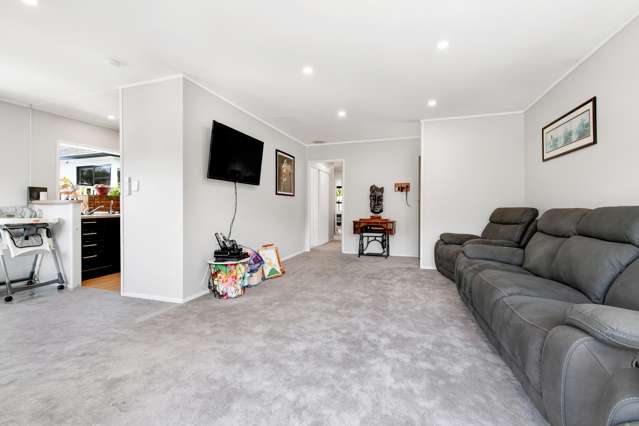 73 Gledstane Road Stanmore Bay_3