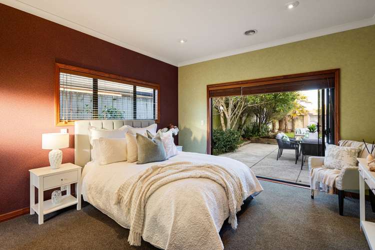 6 Merlin Close Huntington_21