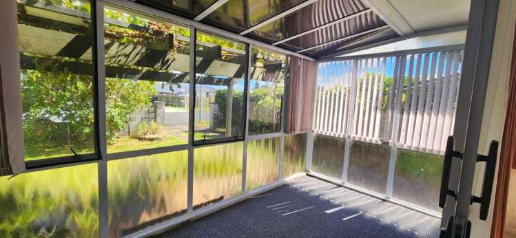 27 Browning Crescent Owhata_7