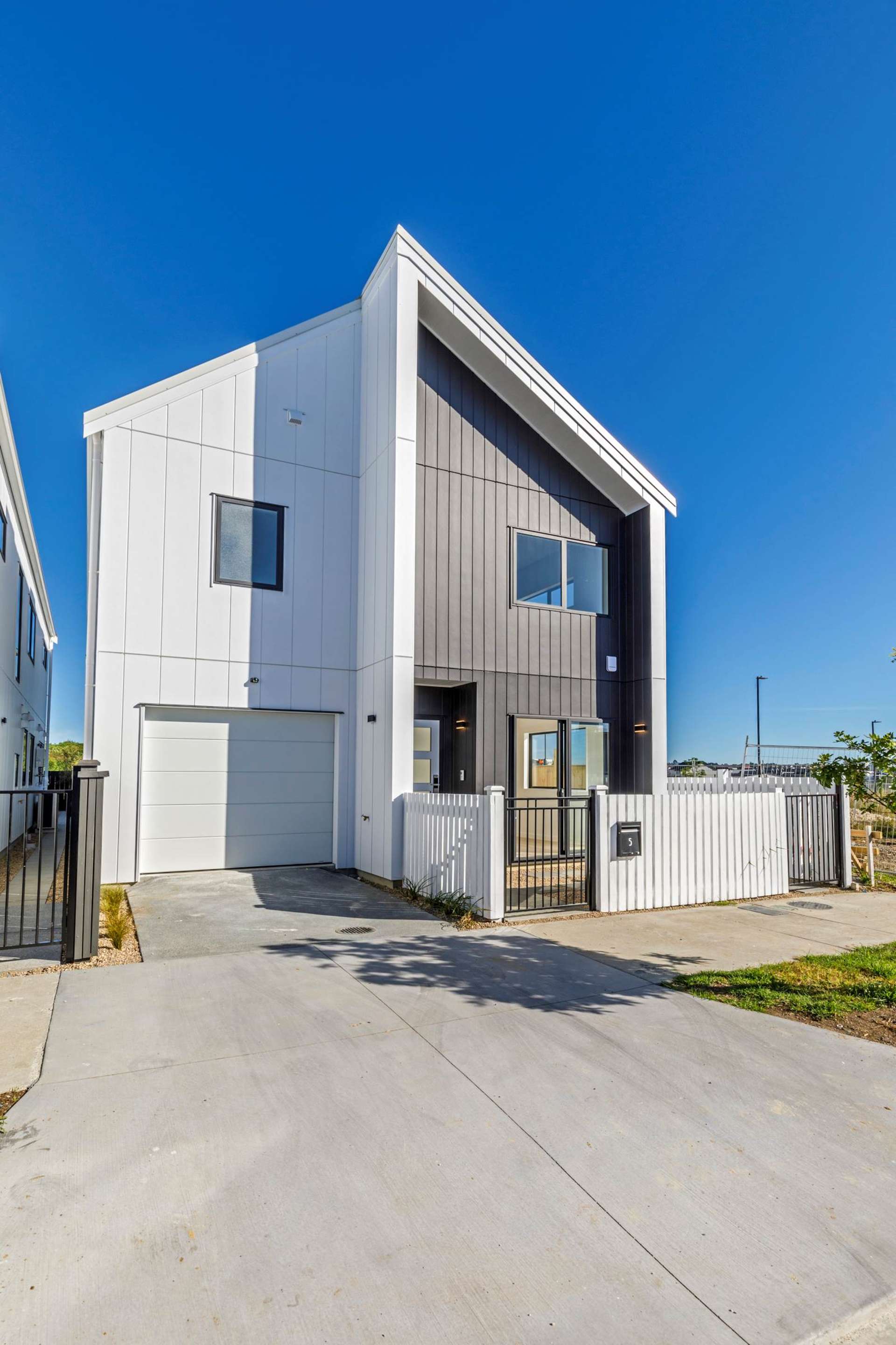 5 Green Bamboo Road Hobsonville_0