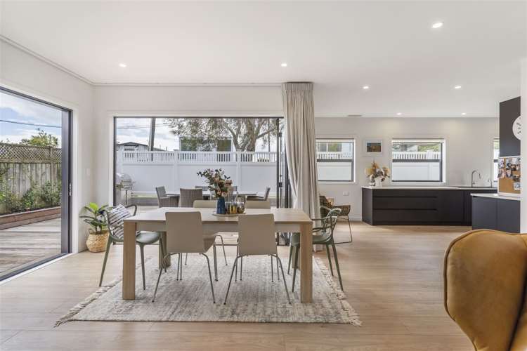 20 Lynton Road Bucklands Beach_13