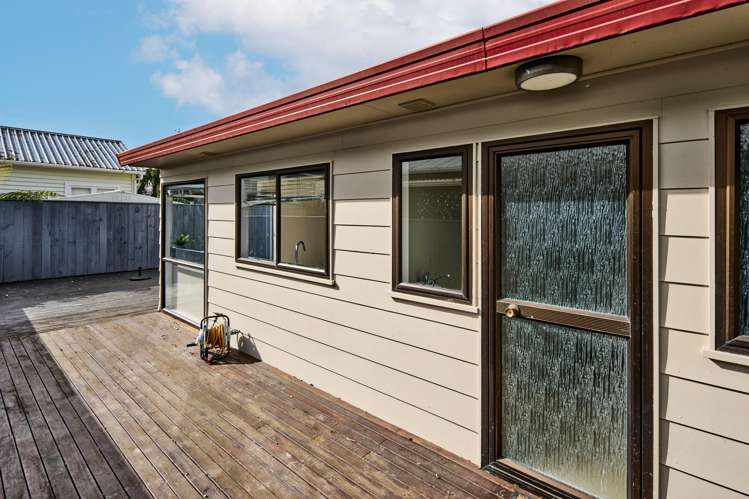 41 Owen Street Belmont_14