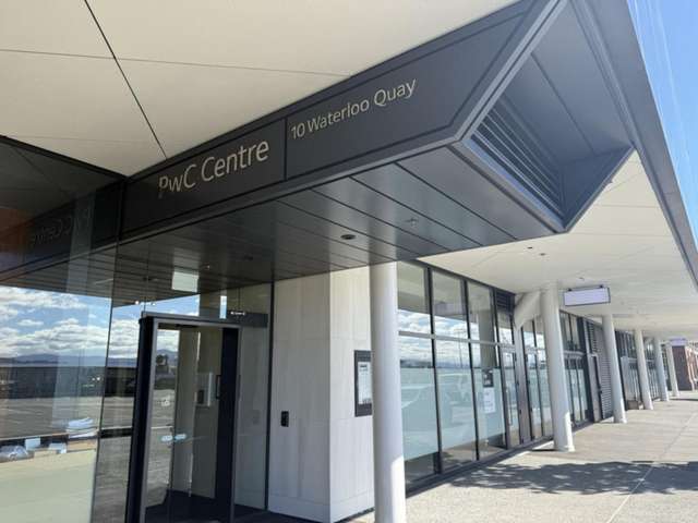 Hub 1/10 Waterloo Quay Wellington Central_1