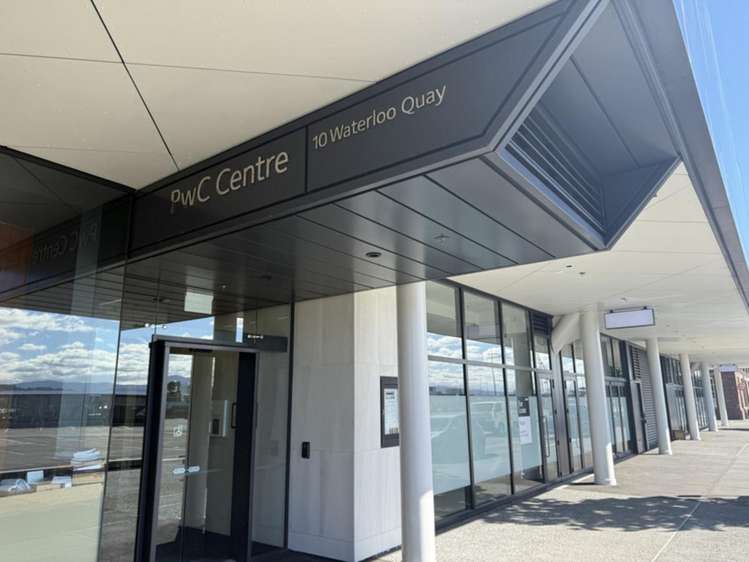 Hub 1/10 Waterloo Quay Wellington Central_1