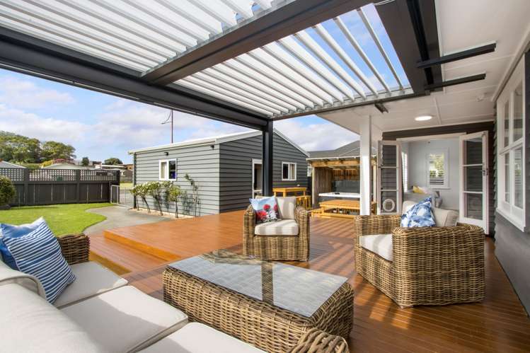 4 Sandleigh Drive Athenree_8